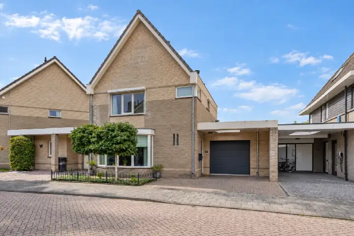 Tussenwoning te koop: de Huif 14, Hoge Akkers Valkenswaard