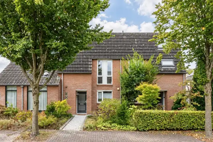 Terraced house for sale: De Huipen 39, Waalre Waalre