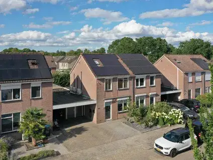 Tussenwoning te koop: De Jachtvalk 122, Zeven Bosjes Almelo