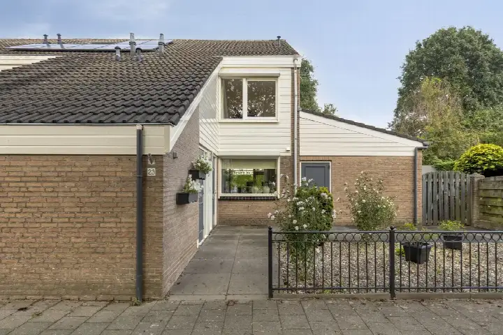 Hoekwoning te koop: De Kamp 23, 's-Heerenberg 'S-Heerenberg