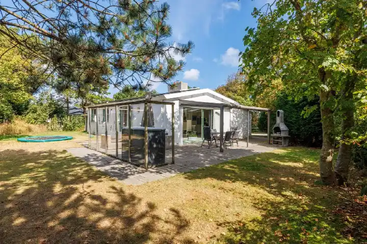 Vrijstaande woning te koop: De Klonjes 23, Verspreide huizen Nes Nes (Gem. Ameland)
