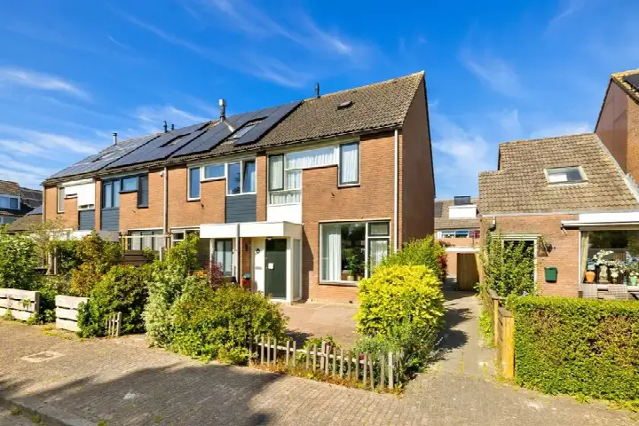 Hoekwoning te koop: De Krommert 67, De Watering Oosthuizen