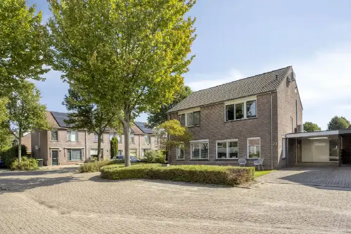 Tussenwoning te koop: de Laak 23, Kern Dreumel Dreumel