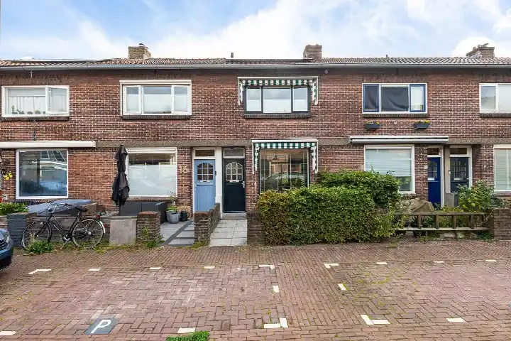 Tussenwoning te koop: De Langestraat 14, Nieuwe Sloot Alphen Aan Den Rijn
