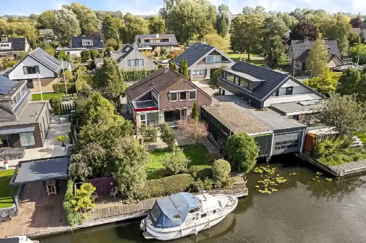 Twee-onder-één-kap te koop: de Leijen 14, De Domp Sneek