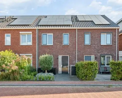Tussenwoning te koop: De Lieverhof 33, Bruins Slotlaan/Campenbuurt Nijkerk