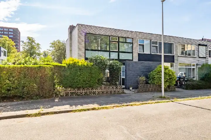 Hoekwoning te koop: De Louterlaan 4, Transwijk-Noord Utrecht