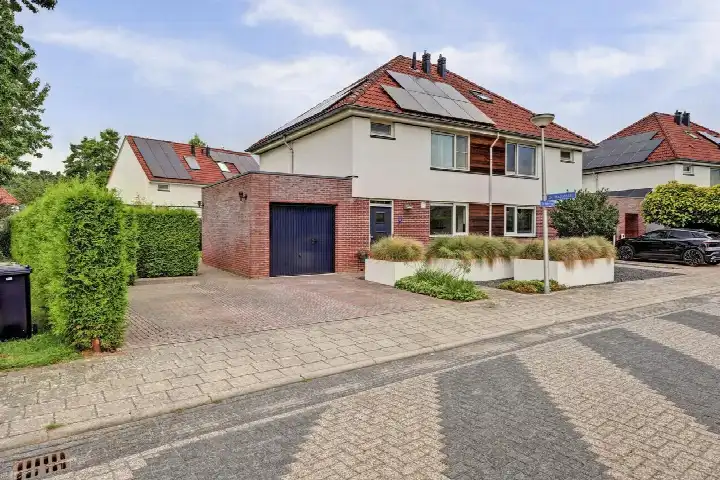 Twee-onder-één-kap te koop: De Magistraat 29, Elbrink Borculo