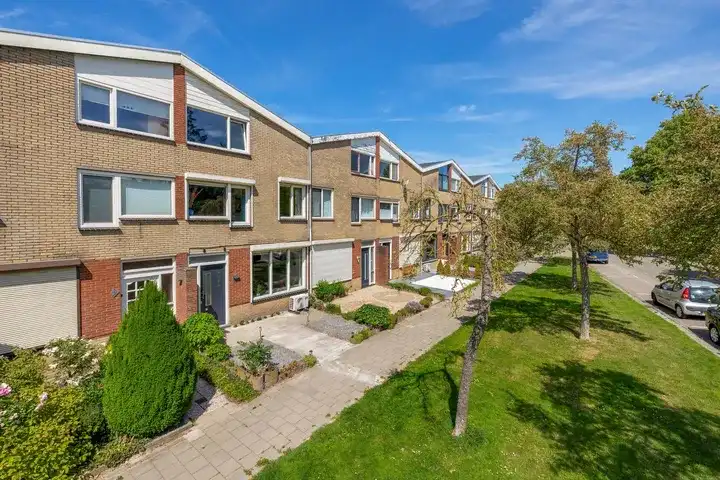 Tussenwoning te koop: De Meeren 231, Krooswijk Zevenbergen