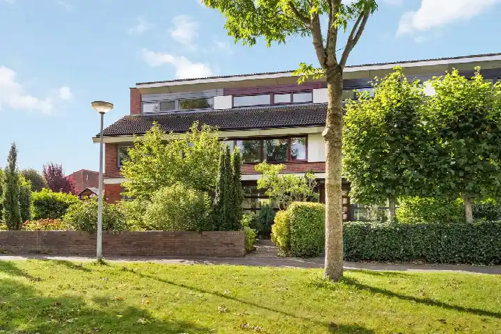 Tussenwoning te koop: De Milan Viscontilaan 32, Veldhuizen De Meern