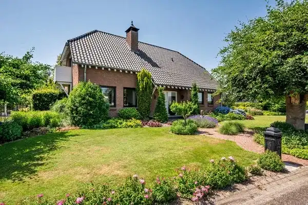 Vrijstaande woning te koop: De Mooyweg 64, Venkoelen Venlo