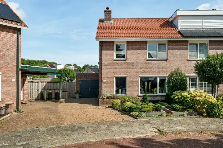 Twee-onder-één-kap te koop: De Morgen 24, De Landmaten Dronten