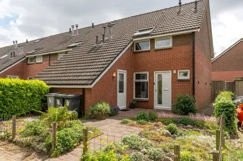 Hoekwoning te koop: De Nova Cura 271, De Folgeren centrum Drachten