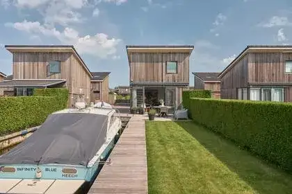 Vrijstaande woning te koop: De Opper 12-19, Verspreide huizen Heeg Heeg
