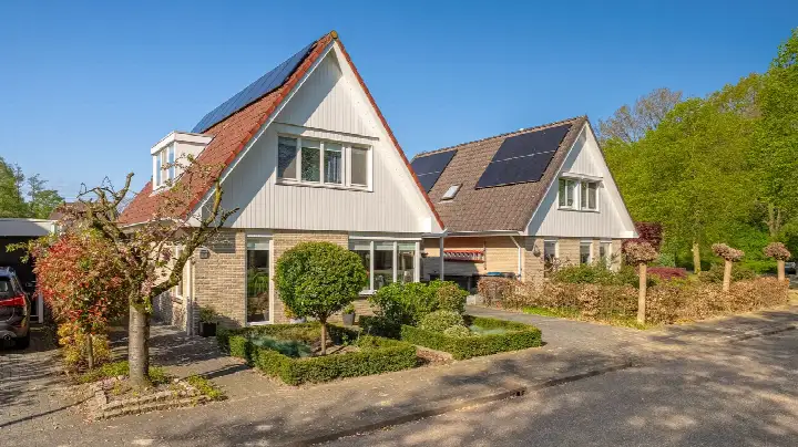 Vrijstaande woning te koop: De Ortolaan 10, Zeven Bosjes Almelo
