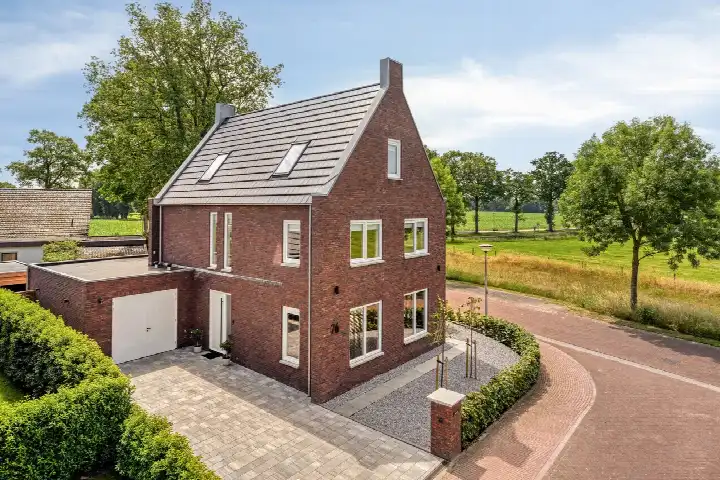 Vrijstaande woning te koop: De Pas 76, Haarlo Haarlo