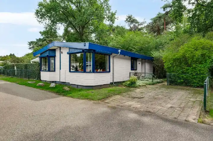Detached house for sale: De Peel 13J60, Verspreide huizen Heel Heel