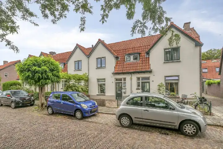 Tussenwoning te koop: De Peppels 18, Laarderwegkwartier Bussum
