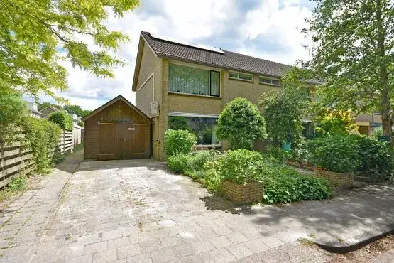 Hoekwoning te koop: De Petten 1, Hurdegaryp Hurdegaryp