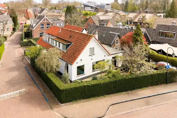 Terraced house for sale: De Pijl 2, Laren-Centrum Laren
