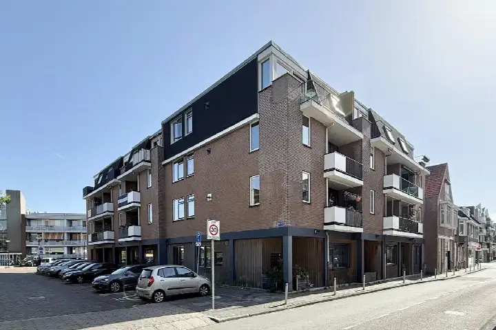 Appartement te koop: de Raep 21, Wijkertoren Beverwijk