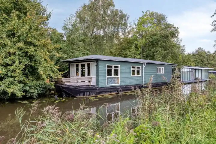 Home for sale: De Rietlanden 1F, Dwarsgracht Giethoorn