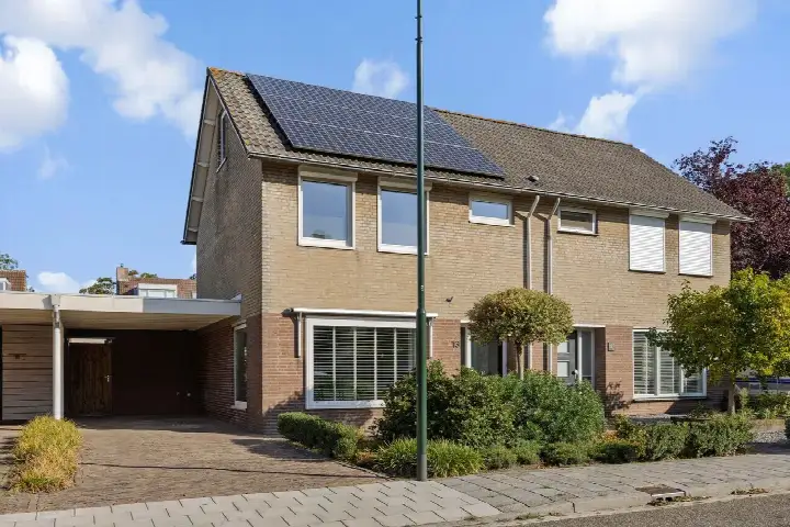 Twee-onder-één-kap te koop: De Rijskamp 13, Berlicum Berlicum