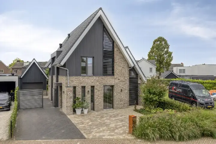 Vrijstaande woning te koop: De Roozendries 14, Omg. Prinsessenbuurt Moergestel
