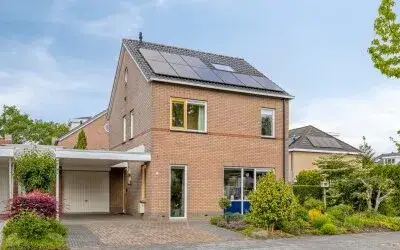 Vrijstaande woning te koop: De Rotsduif 33, Huttenveld Almelo