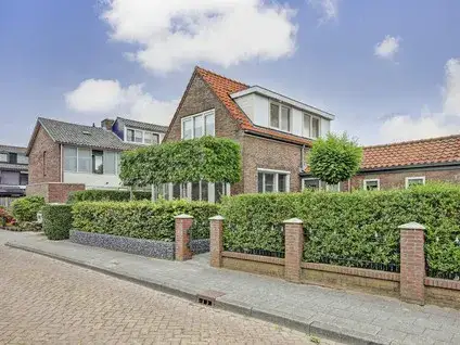 Vrijstaande woning te koop: De Ruijterstraat 25, Rozenburg Rozenburg