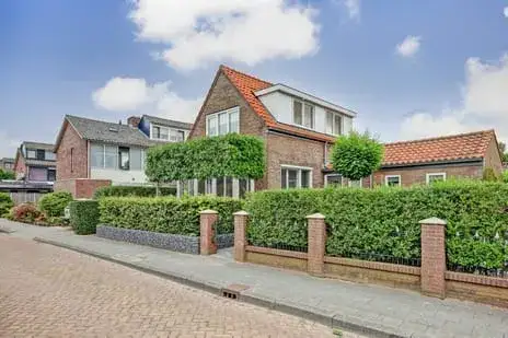 Vrijstaande woning te koop: De Ruijterstraat 25, Rozenburg Rozenburg (Zh)