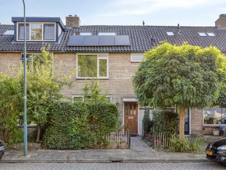 Tussenwoning te koop: De Ruyterstraat 15, De Meern-Zuid De Meern