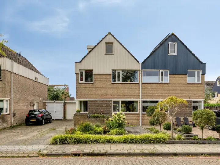 Terraced house for sale: De Sânhorst 14, De Rat-Cloosterkamp Ijlst