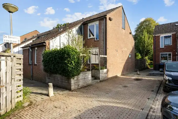 Corner house for sale: De Sanstraat 24, Hoogkerk-Zuid Groningen