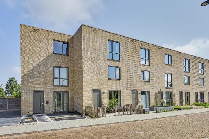 Tussenwoning te koop: De Savornin Lohmanstraat 13, Kerkelanden Almelo