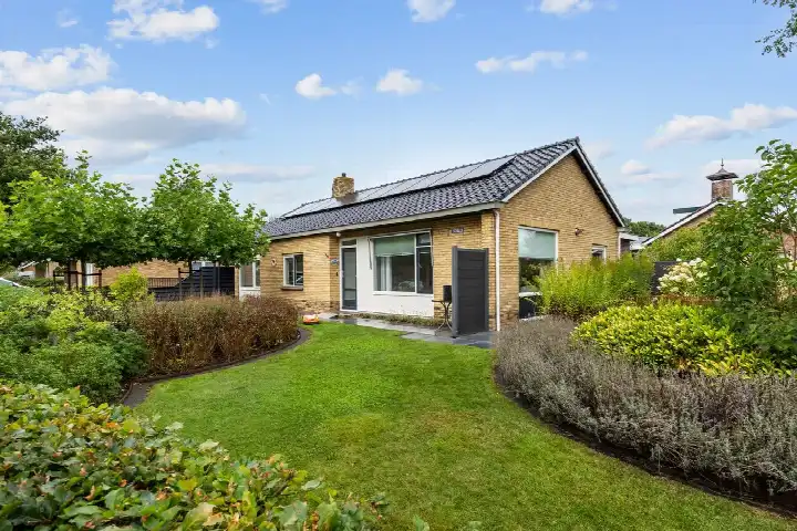 Vrijstaande woning te koop: De Schalck 15, Grootegast Grootegast