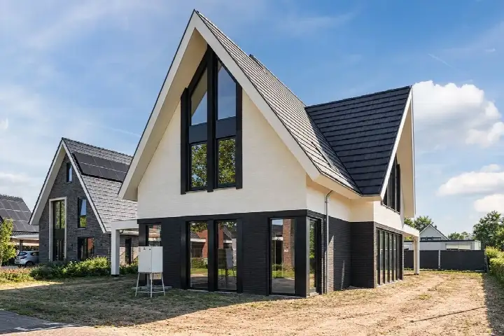 Vrijstaande woning te koop: De Scheifelaar 552, De Scheifelaar Veghel