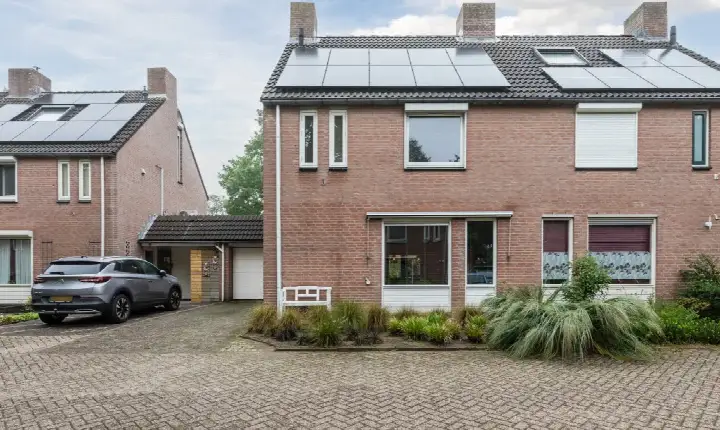 Terraced house for sale: de Slotenmaker 9, Nieuwe Hoeven Noord Heeze