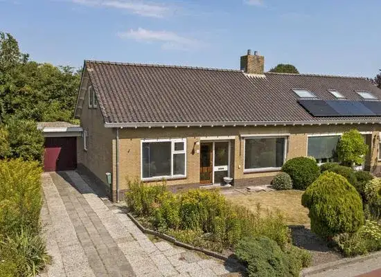 Twee-onder-één-kap te koop: De Spiker 40, De Spiker en het industrieterrein Hermes Harlingen