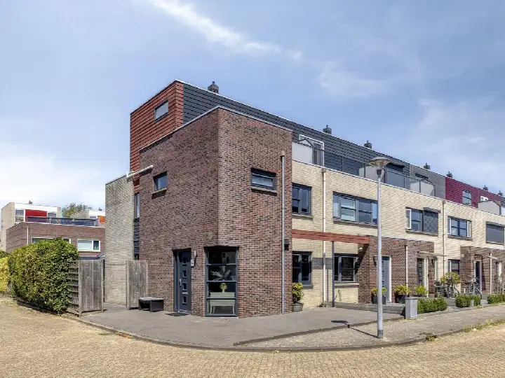 Hoekwoning te koop: De Spoelerij 20, Latenstein Tiel