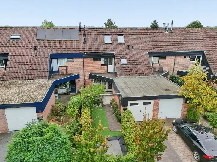Tussenwoning te koop: De Stichtse Rand 33, Donderberg Rhenen