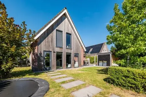 Vrijstaande woning te koop: De Tjonger 18, Zuiderburen Leeuwarden