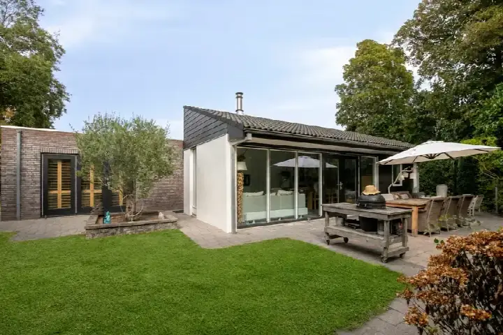 Vrijstaande woning te koop: De Toekomst 76, Ouddorp klepperstee klarebeek Ouddorp