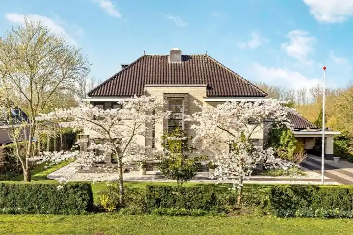 Vrijstaande woning te koop: De Tuinen 13, Wolvega-Wolvega Noord Wolvega