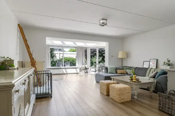 Corner house for sale: De Veldse Hofstede 59, Rieshout Zetten