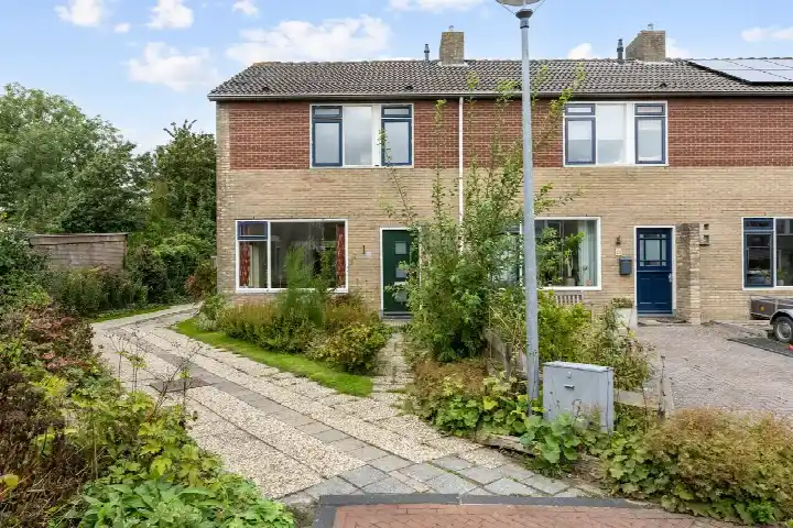 Corner house for sale: De Vennen 51, Eenrum Eenrum