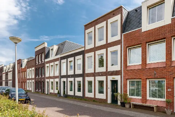 Tussenwoning te koop: De Vuursche 126, Vleuterweide-Noord/Oost/Centrum Vleuten