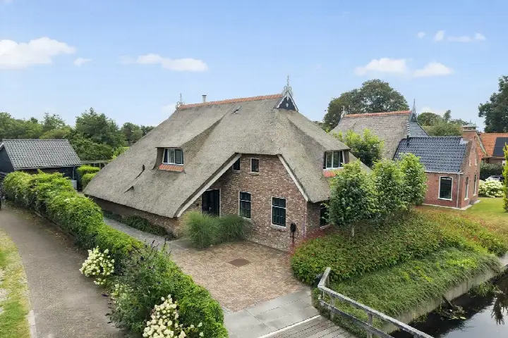 Vrijstaande woning te koop: De Wâl 10, Verspreide huizen Hurdegaryp Hurdegaryp