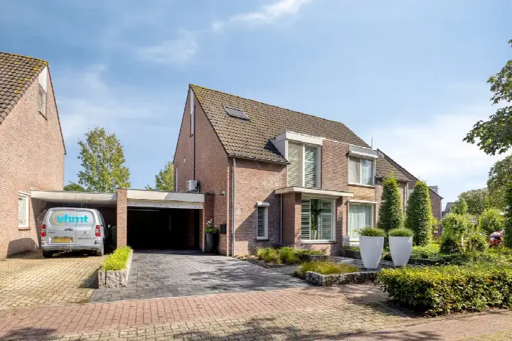 Tussenwoning te koop: De Welle 7, Hooge Mierde Hooge Mierde