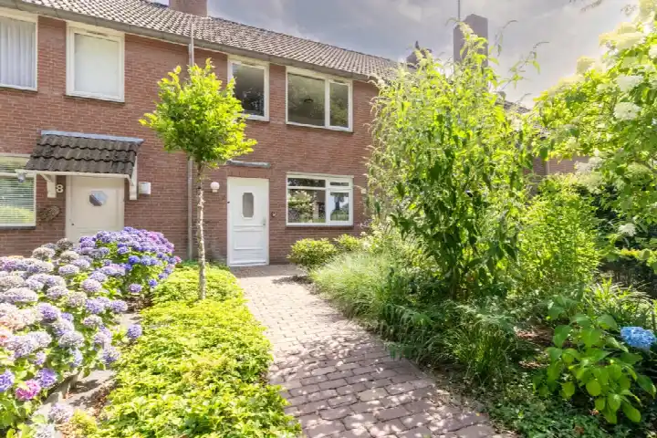 Tussenwoning te koop: De Werft 6, Omg. Oostelvoortjes Moergestel